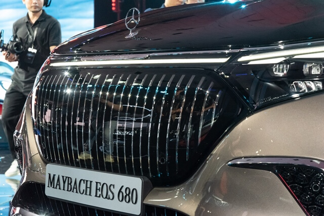 luoi-tan-nhiet-xe-mercedes-maybach-eqs680-suv